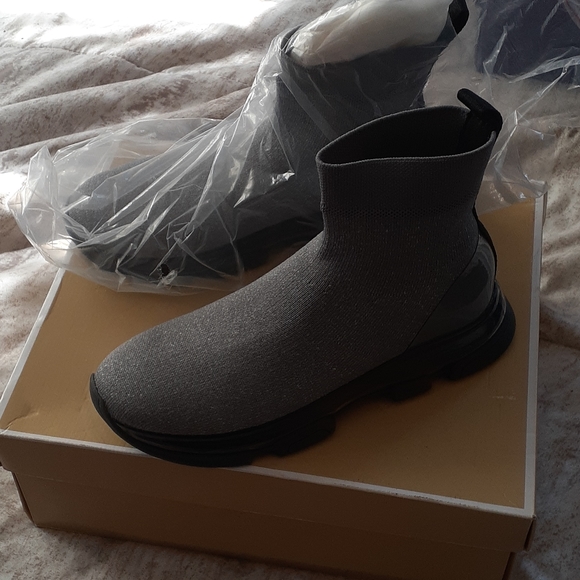 Michael Kors Knit sneakers - Picture 1 of 2
